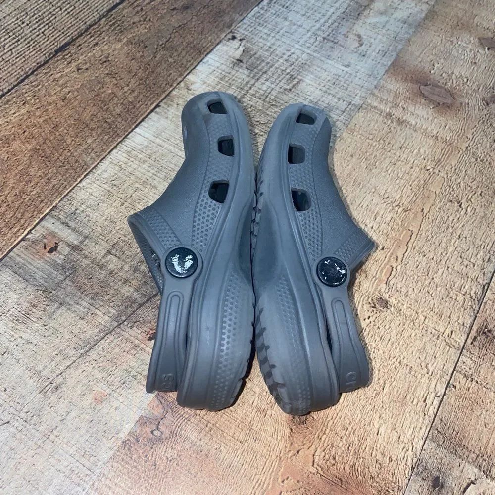 Gray crocs size C10 - Picture 4 of 8